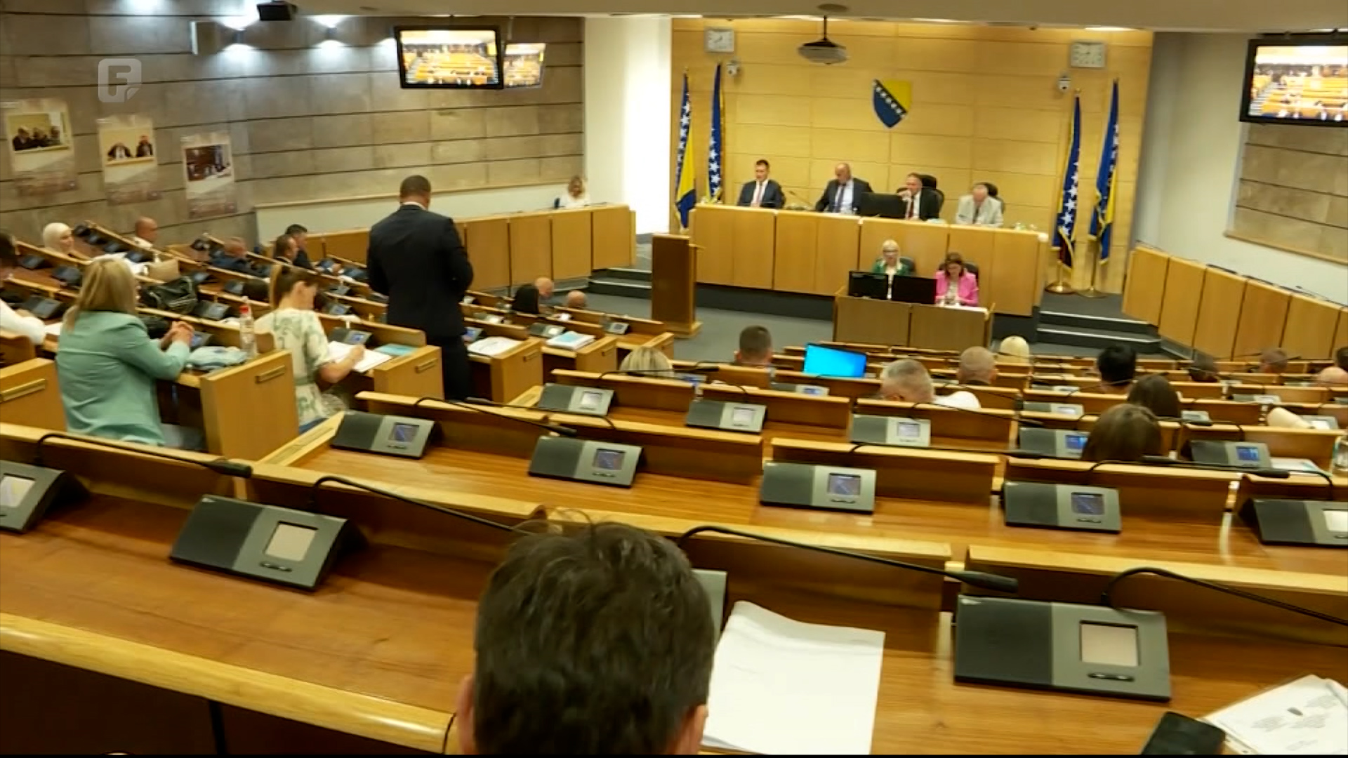 Šta se događa sa većinom u Domu naroda Federalnog parlamenta?